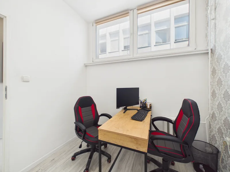 Biuro 5,6 m²